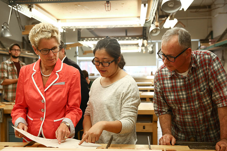 Premier Kathleen Wynne tours Sheridan College